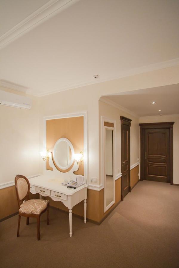 Orly Park-Hotel เคียฟ ภายนอก รูปภาพ